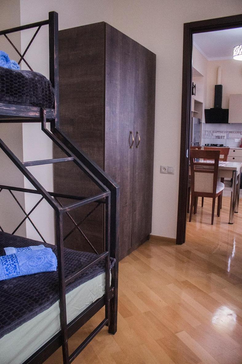 Asterias Apartment Тбілісі Екстер'єр фото